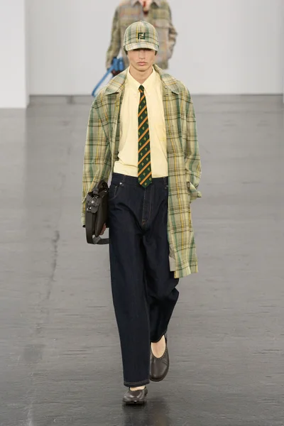 Look 9